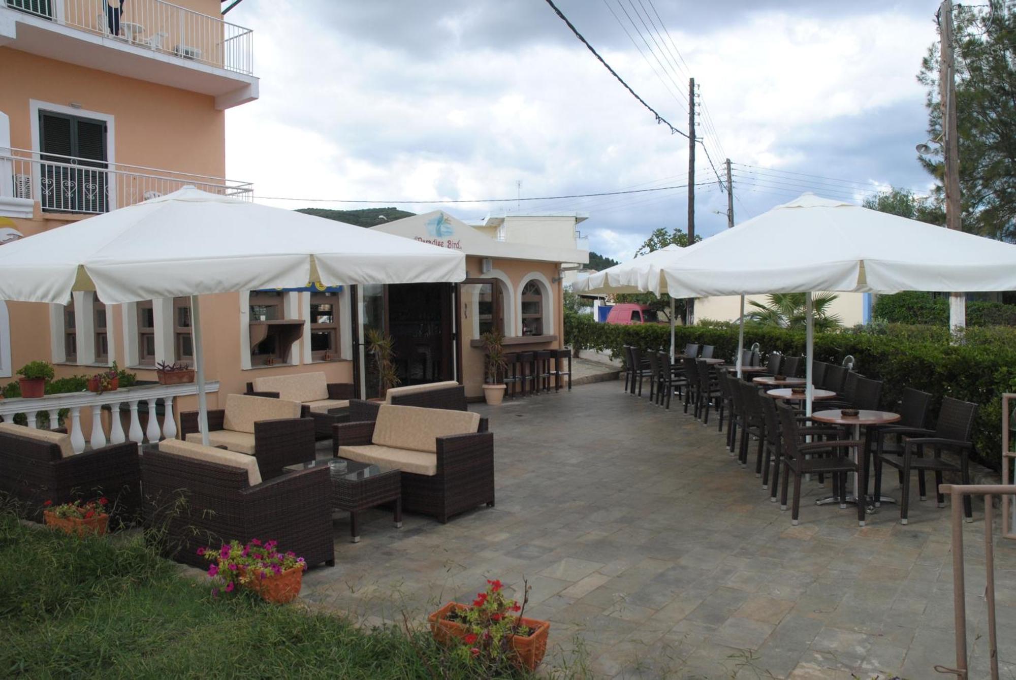 Seabird Hotel Moraítika Kültér fotó
