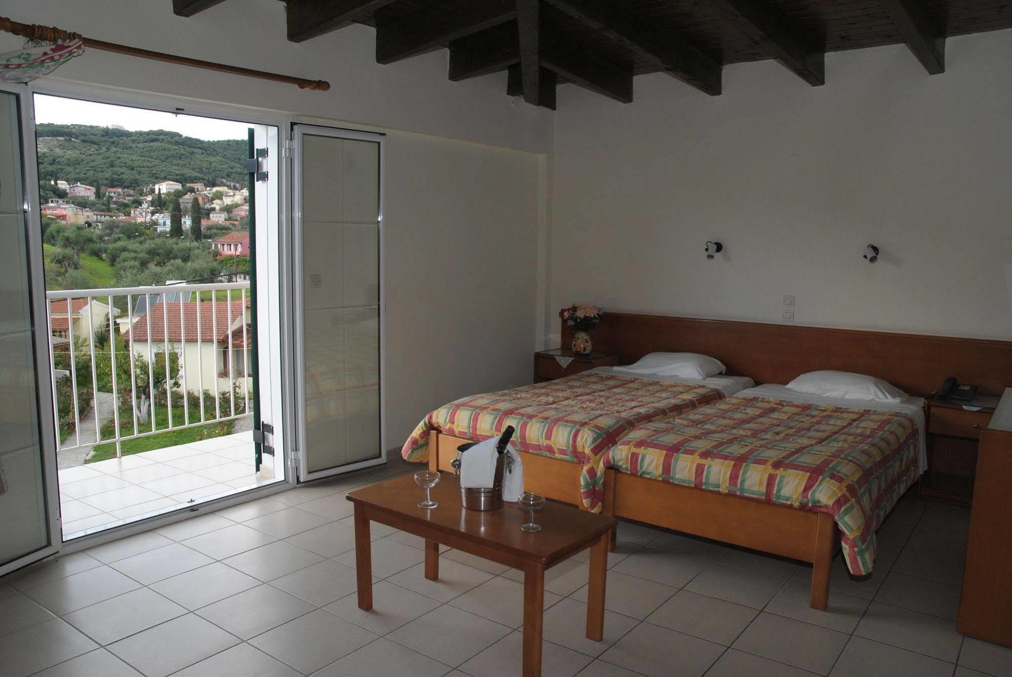Seabird Hotel Moraítika Kültér fotó