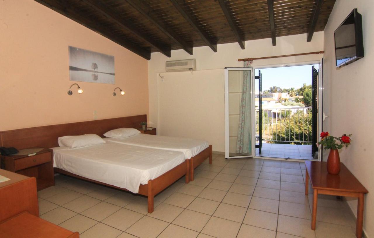 Seabird Hotel Moraítika Kültér fotó